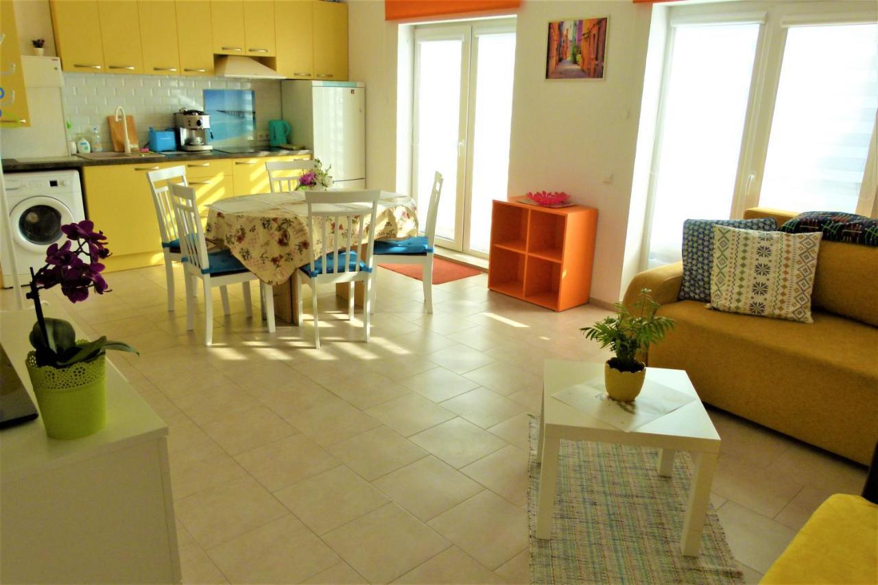 Geltoni Apartamentai พาลังกา ภายนอก รูปภาพ