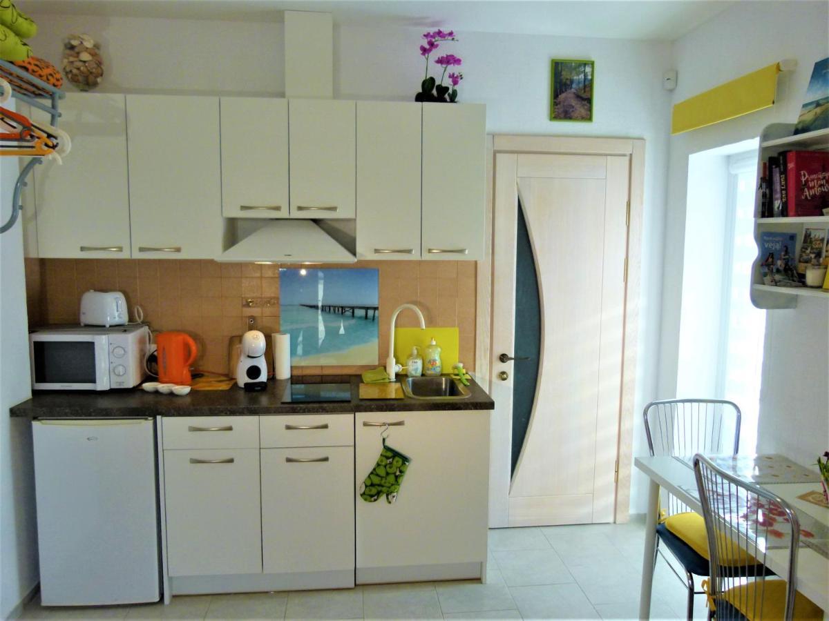Geltoni Apartamentai พาลังกา ภายนอก รูปภาพ