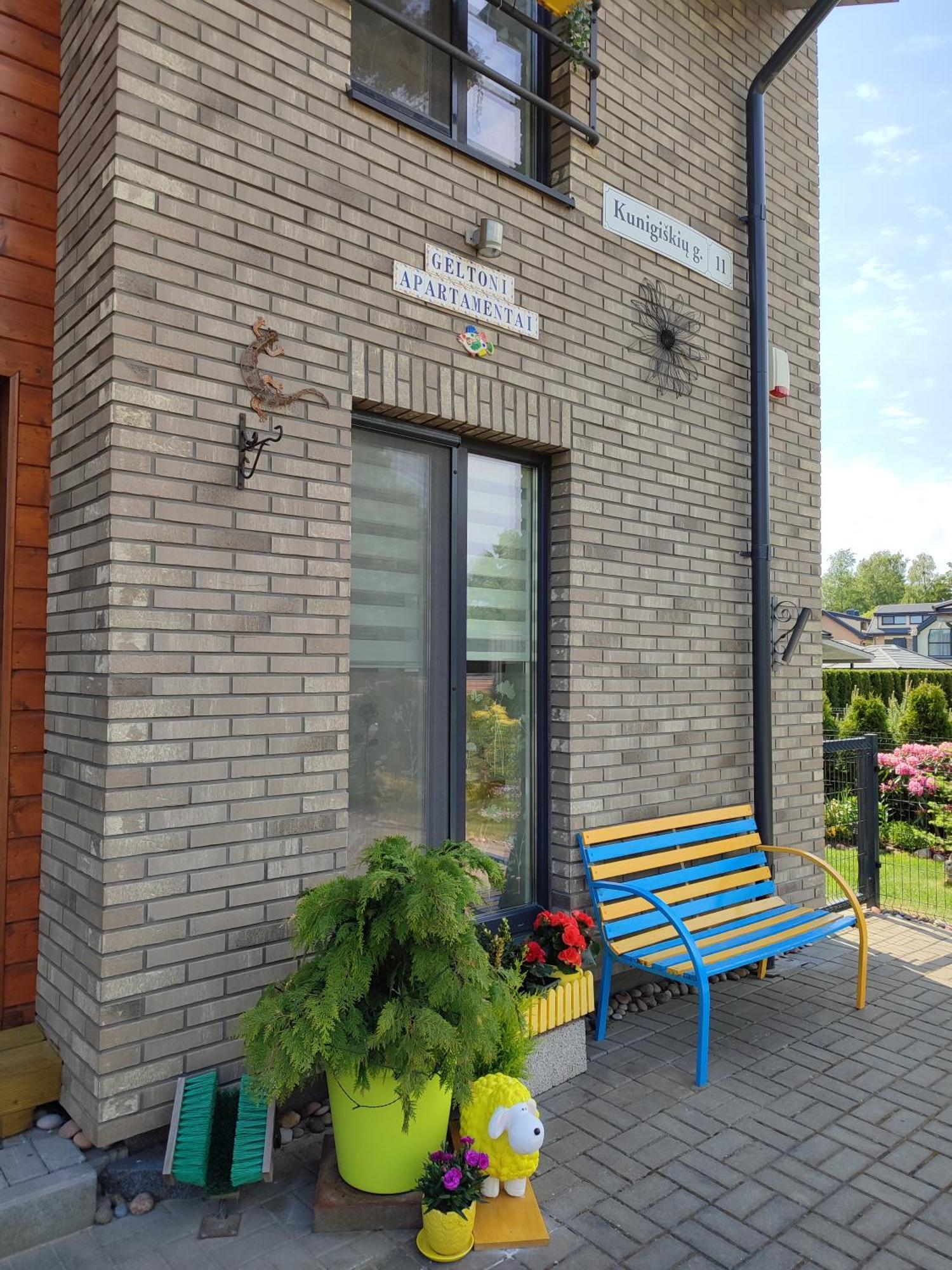 Geltoni Apartamentai พาลังกา ภายนอก รูปภาพ